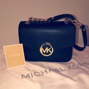 Michael Kors Fulton Shoulder Flap Leather bag